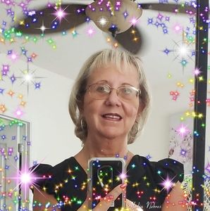 Meet your Posher, Frances